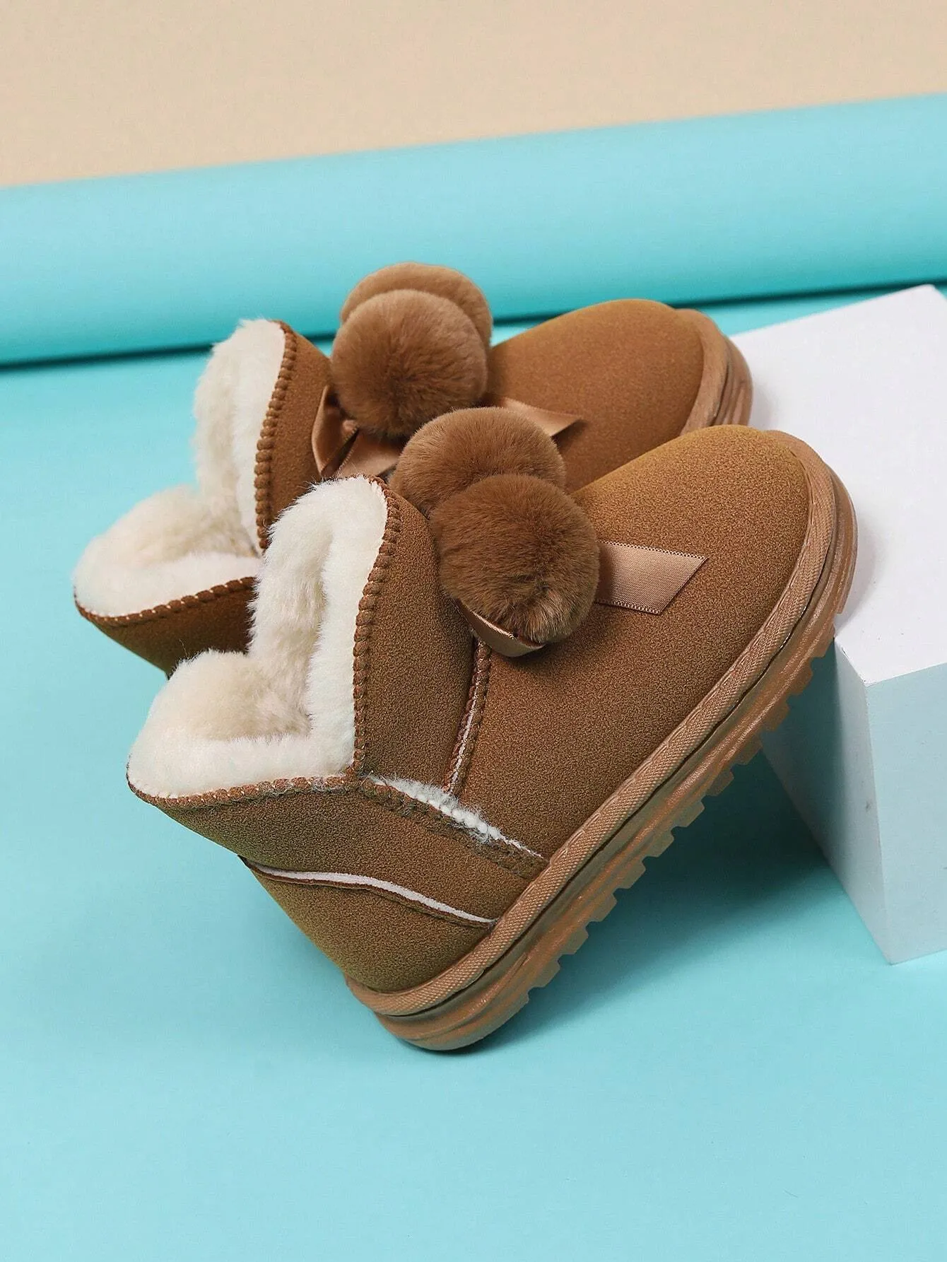 1pair Kids Faux Fur Pompom Ribbon Decor Warm Lined Fleece Snow Boots, Cute Trendy Classic Pull-On For Winter, Christmas And Halloween