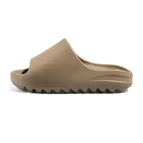 Comwarm Slippers for Summer – Soft Bottom Non-Slip Beach Sandals