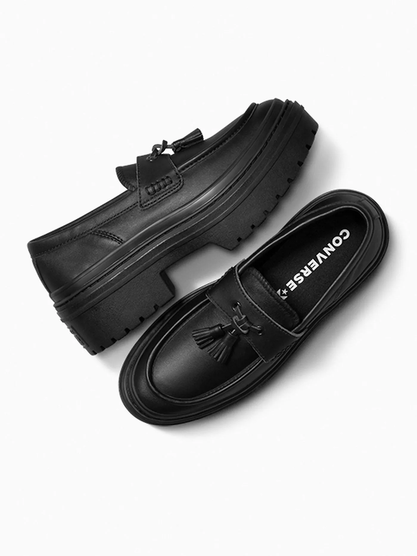 Ctas Lugged Heel Loafer Black/Black/Black Shoes