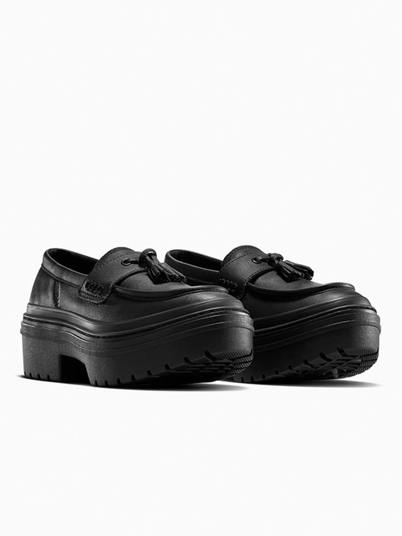 Ctas Lugged Heel Loafer Black/Black/Black Shoes