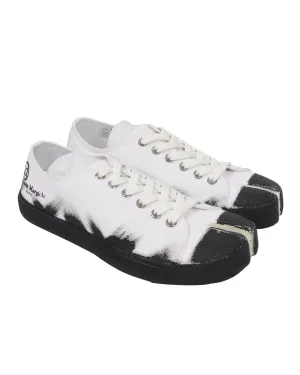 Low Top Tabi Sneaker