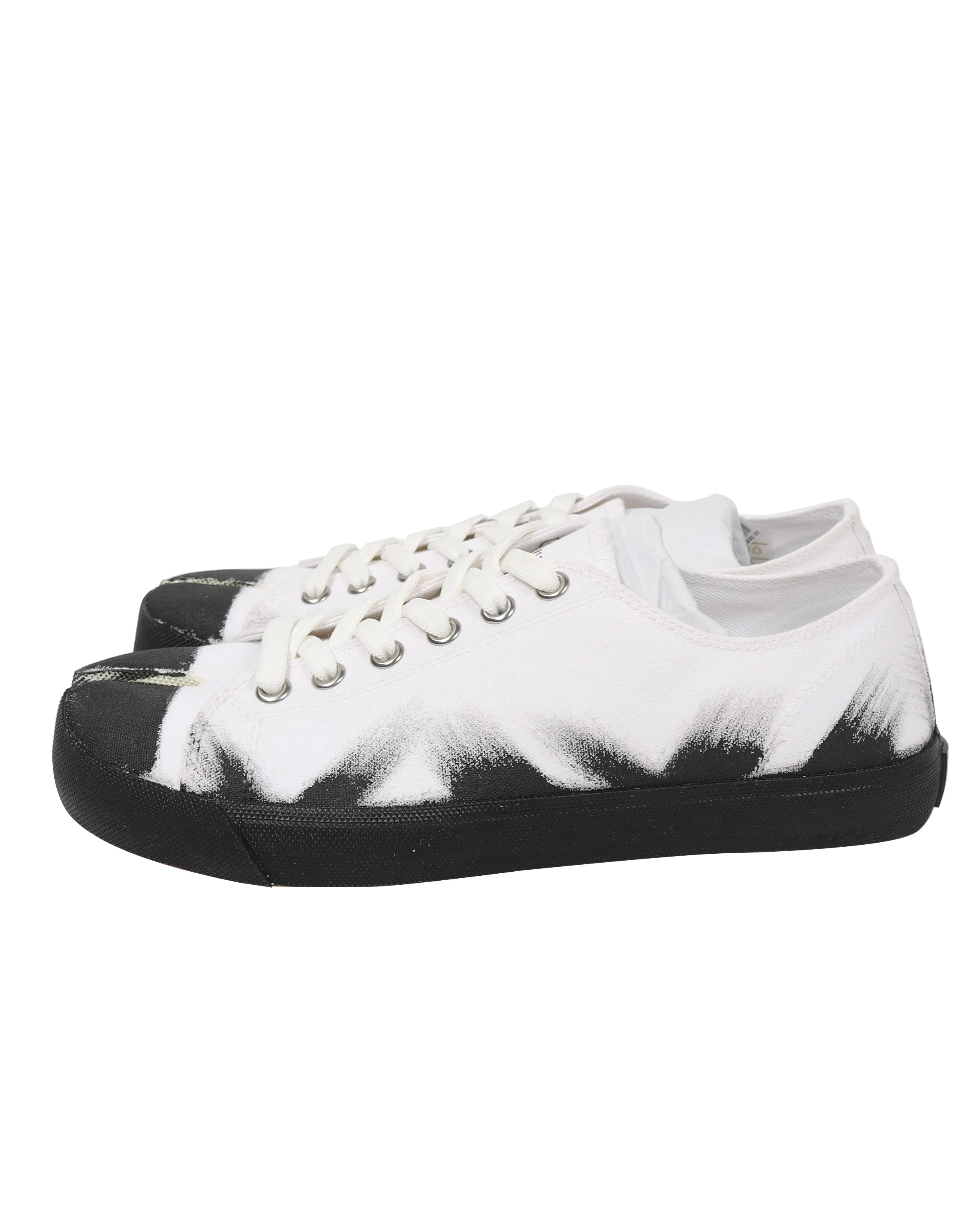 Low Top Tabi Sneaker