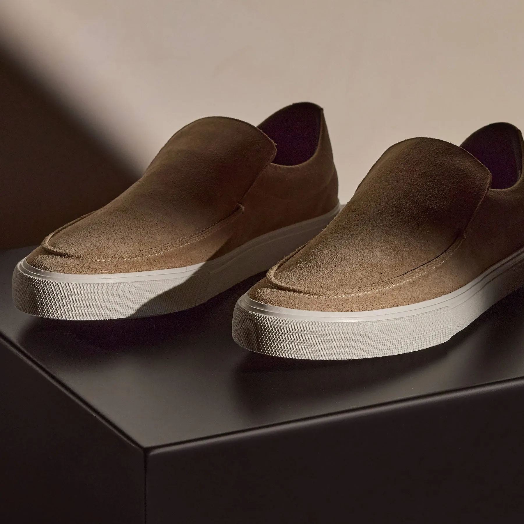 Men's Coastal Suede Slip On - Linen