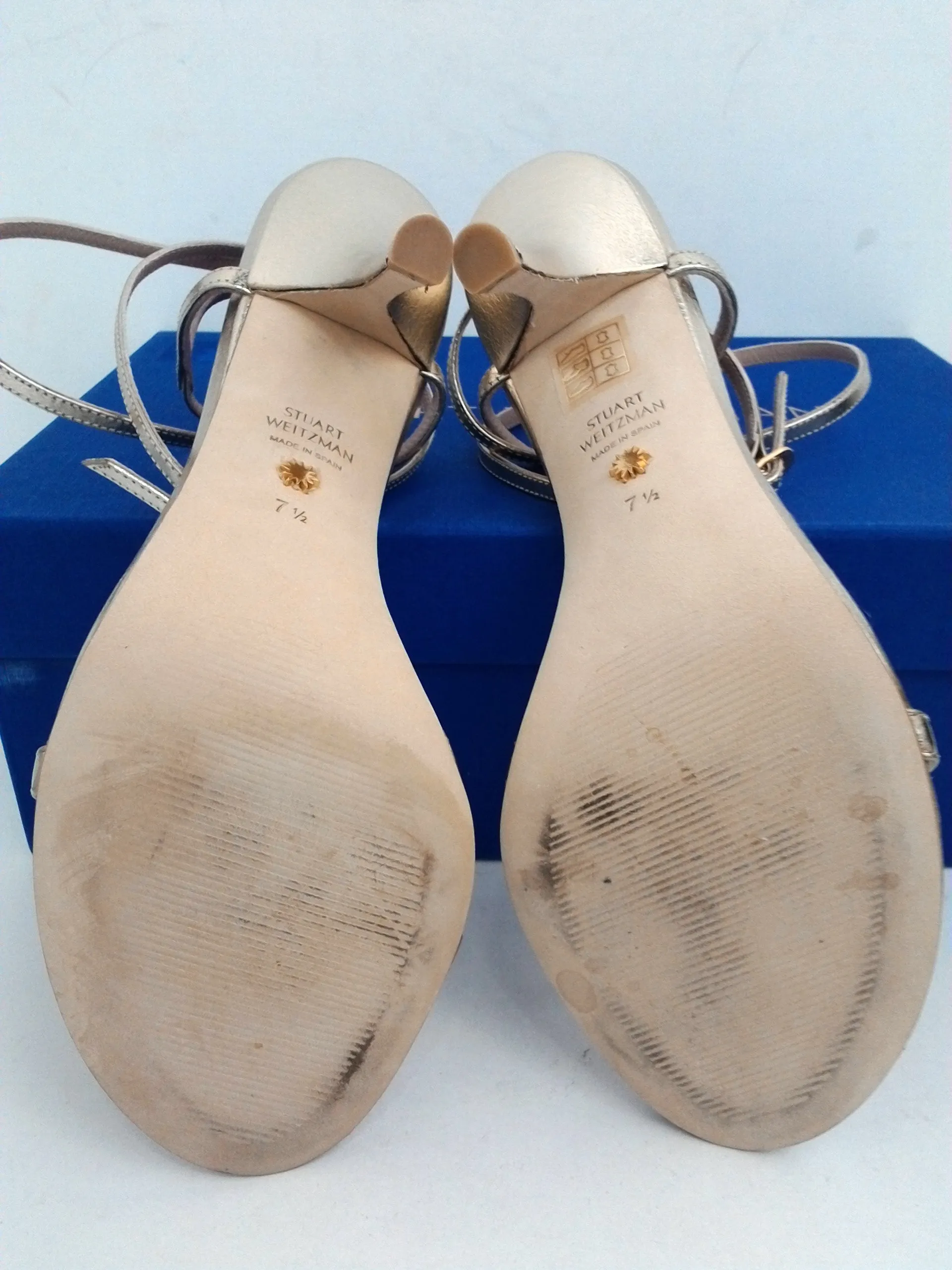 Stuart Weitzman Women's Merida Palaa Pale Gold Leather Heeled Sandal Size 7.5 M