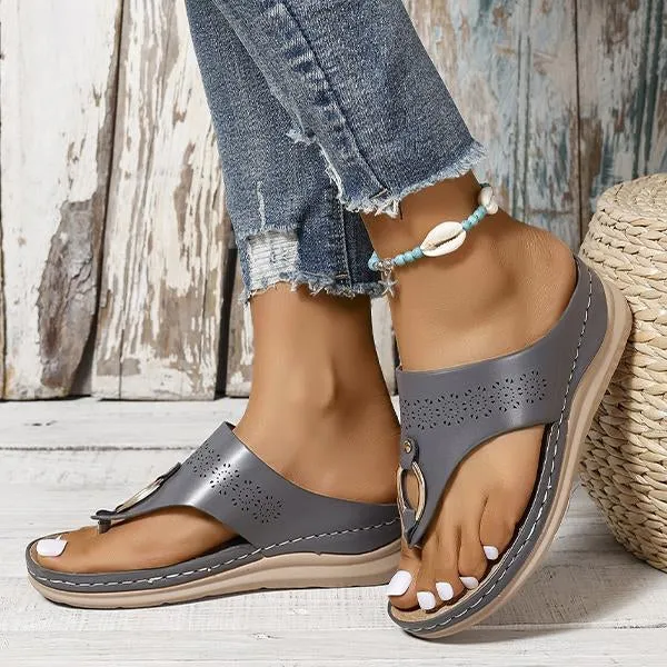 Women's Casual Hollow Metal Buckle Wedge Beach Flip-Flops 22451663S